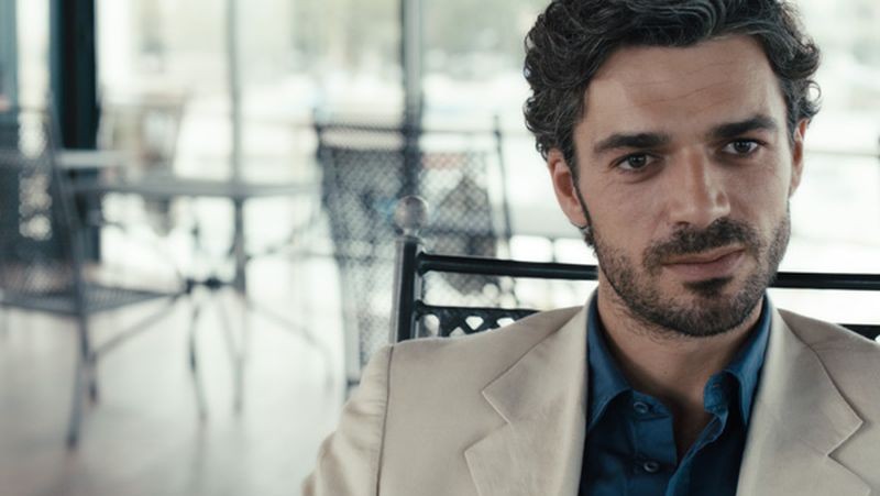 I 41 (meravigliosi) anni di Luca Argentero in 41 scatti