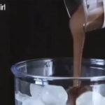 Voglia di uno spuntino goloso e veloce? Ecco il frappé alla Nutella