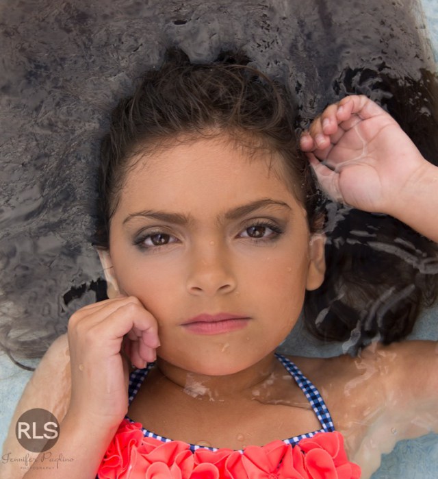 Baby miss, il trucco e le pose da donna delle bambine star dei social