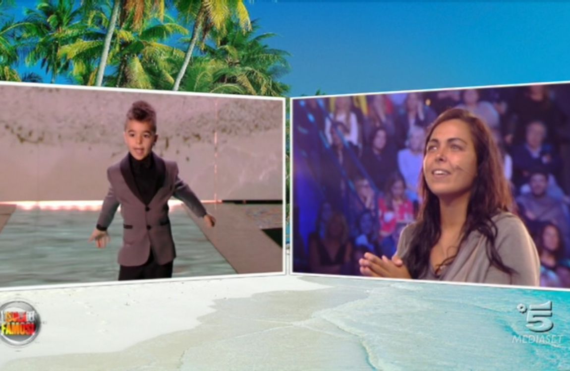 Isola dei Famosi: il trionfo di Raz (e "bionda"), il "gelo" tra Bettarini-Mello