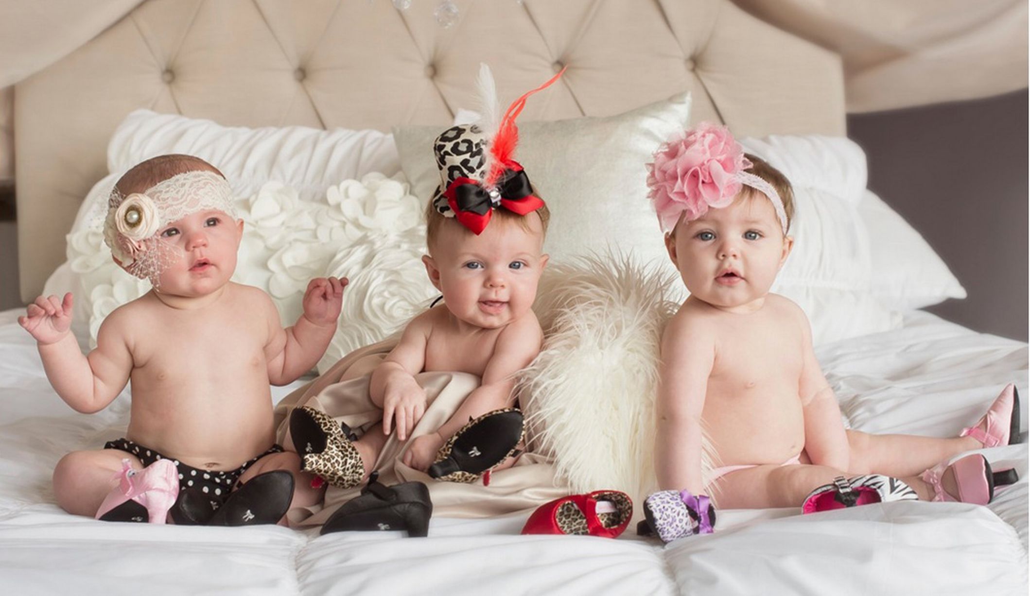 Scarpe con i tacchi per neonate: il baby glamour fa discutere