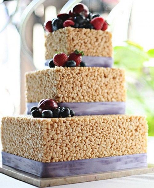 Torte Nuziali: basta con il solito dolce. 30 idee davvero originali