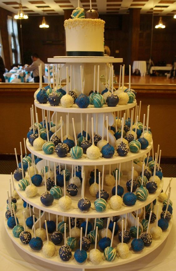 Torte Nuziali: basta con il solito dolce. 30 idee davvero originali
