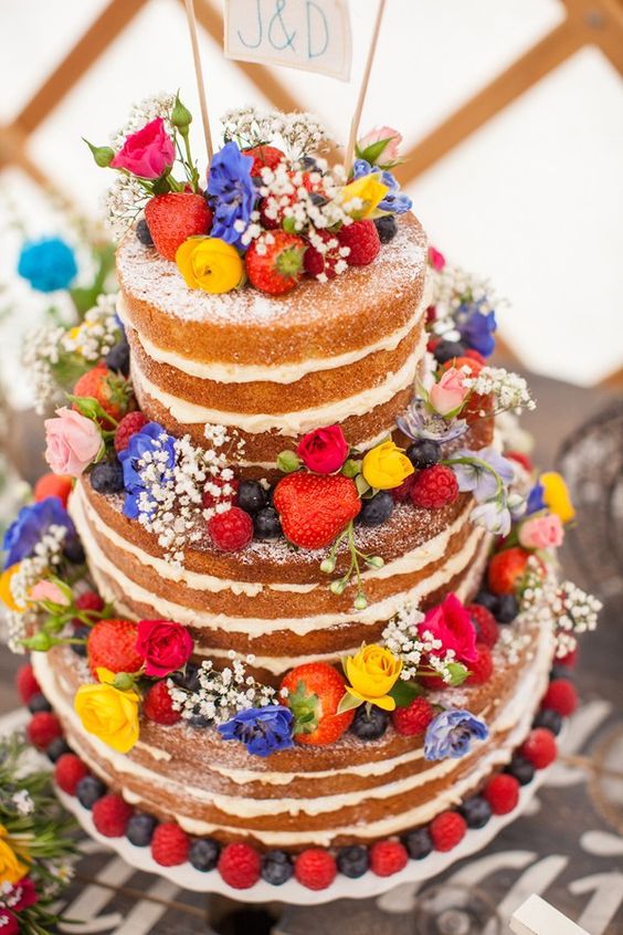 Torte Nuziali: basta con il solito dolce. 30 idee davvero originali