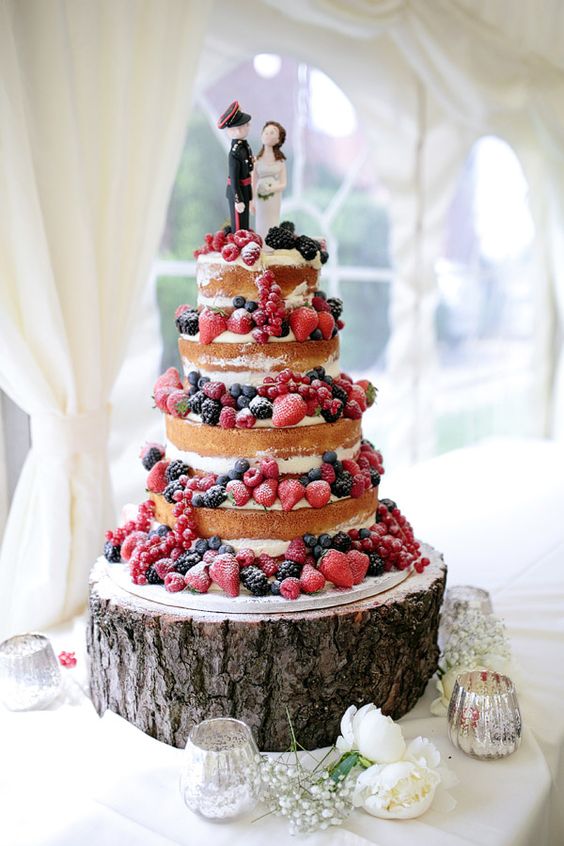 Torte Nuziali: basta con il solito dolce. 30 idee davvero originali