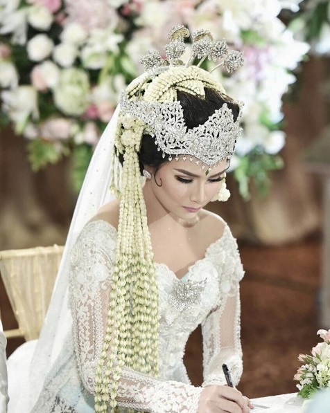 Perché questo è il vestito da sposa più amato su Instagram
