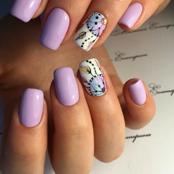 Sono tornate le unghie quadrate e queste sono le nail art più belle