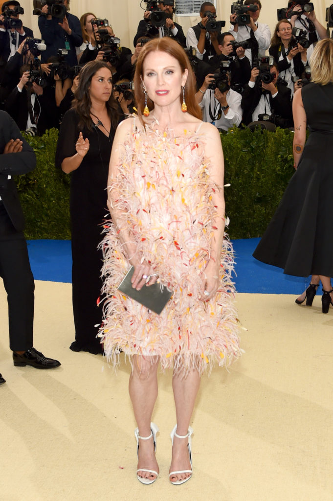 Met Gala, dall'abito con 85mila cristalli al nuovo amore di Selena Gomez