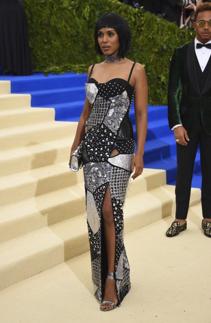 Met Gala, dall'abito con 85mila cristalli al nuovo amore di Selena Gomez