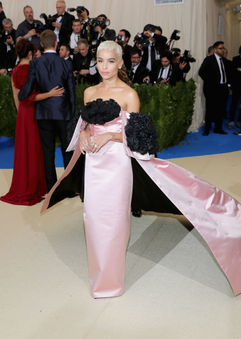 Met Gala, dall'abito con 85mila cristalli al nuovo amore di Selena Gomez