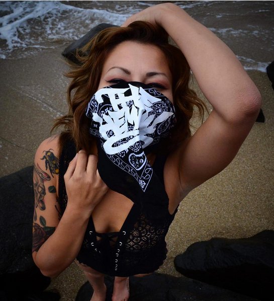 12 modi super sexy per legare la bandana