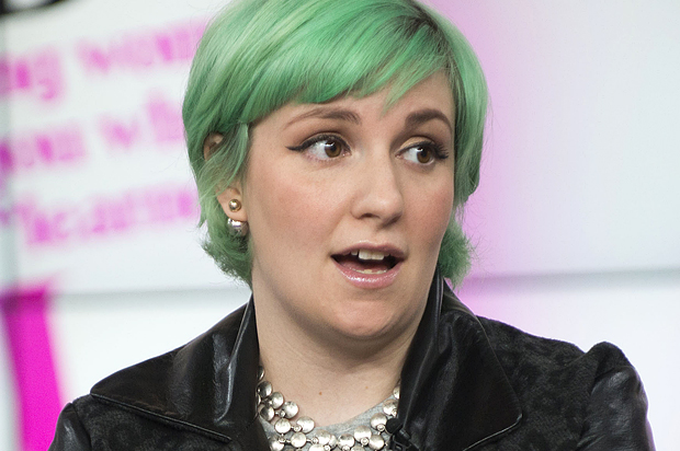 Lena Dunham: "Trovarsi calva per una malattia autoimmune"