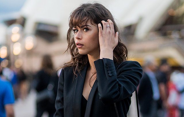 9 cose che solo una ragazza che ha la frangia può capire