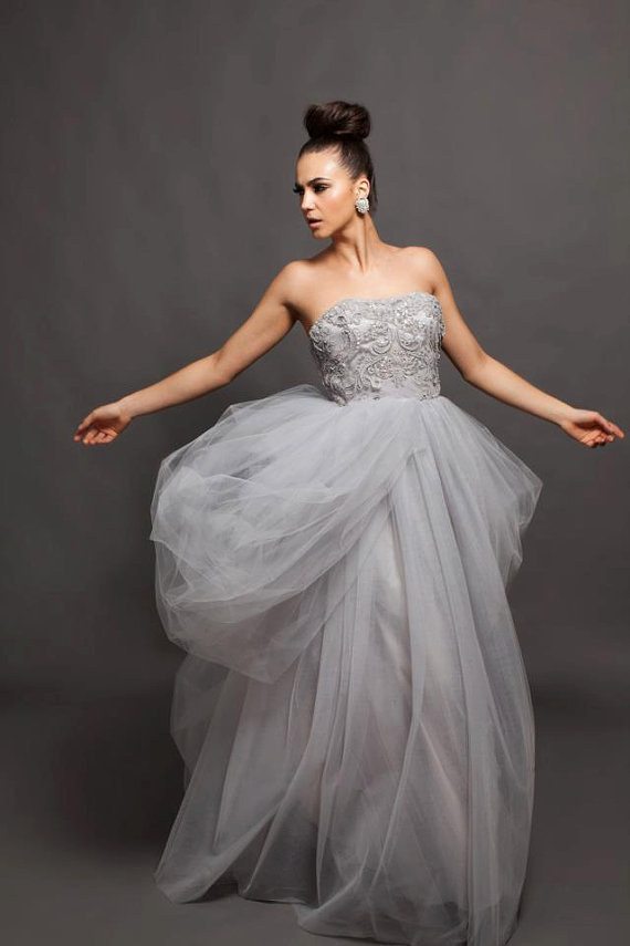 50 Abiti da Sposa che fanno Sognare anche le meno Romantiche