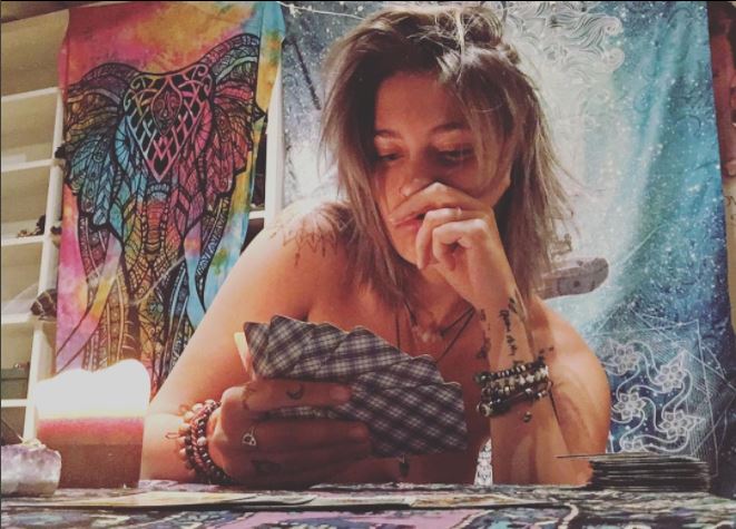 Quel tatuaggio gemello per la figlia di Michael Jackson e l'ex bimbo di "Mamma ho perso l'aereo"
