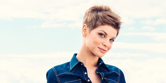 9 cose che (forse) non sai su Alessandra Amoroso 9 cose che (forse) non sai su Alessandra Amoroso