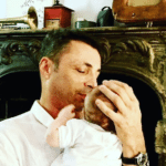 Alex Britti papà: la foto con Edoardo con dedica