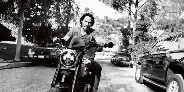 Keanu Reeves, dall'infanzia a quei 3 lutti: un sex symbol dalla vita sfortunata Keanu Reeves, dall'infanzia a quei 3 lutti: un sex symbol dalla vita sfortunata
