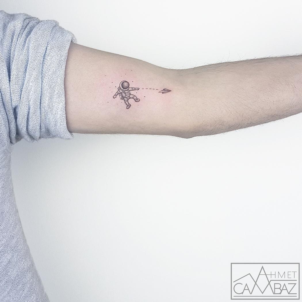 Micro tatuaggi: 16 piccolissimi capolavori di inchiostro sulla pelle
