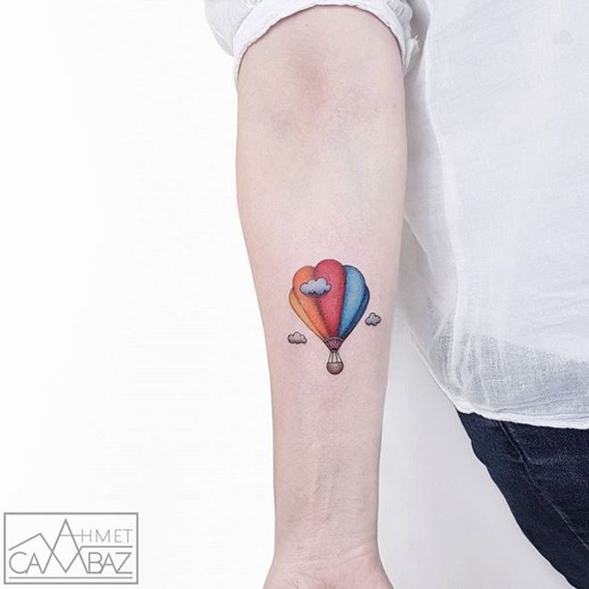 Micro tatuaggi: 16 piccolissimi capolavori di inchiostro sulla pelle