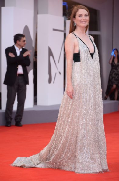 Festival di Venezia 2017: sul red carpet anche Chiara Ferragni con una "pancia sospetta"