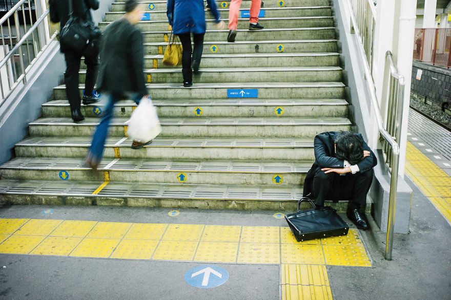 24 immagini sconvolgenti di persone pericolosamente ubriache