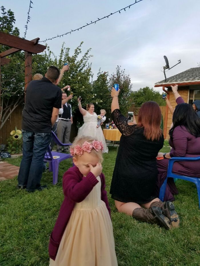 I bambini ai matrimoni in 36 immagini esilaranti