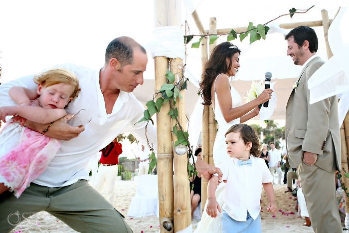 I bambini ai matrimoni in 36 immagini esilaranti
