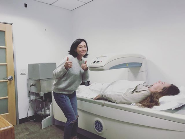 Shannen Doherty, il dolore e il coraggio della lotta contro il cancro