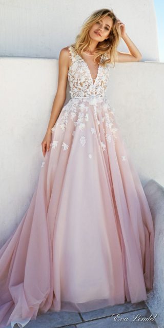 Abiti da sposa: le millennials preferiscono il rosa Abiti da sposa: le millennials preferiscono il rosa