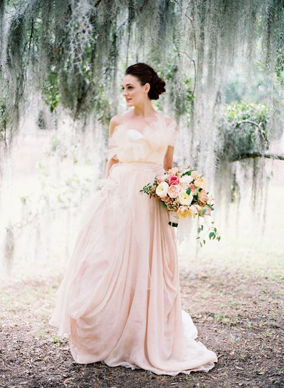 Abiti da sposa: le millennials preferiscono il rosa