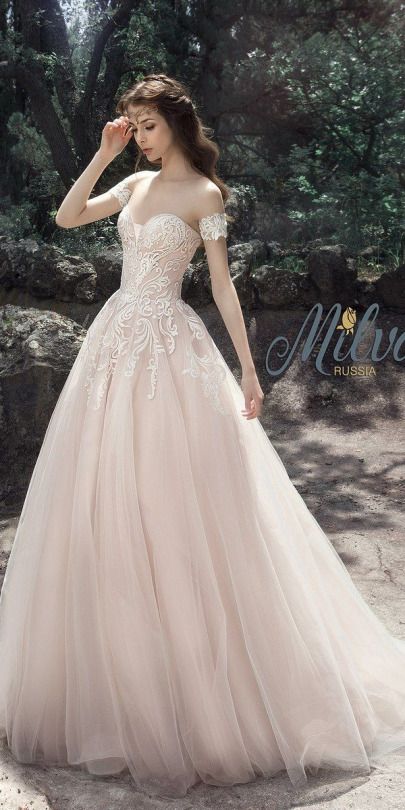 Abiti da sposa: le millennials preferiscono il rosa