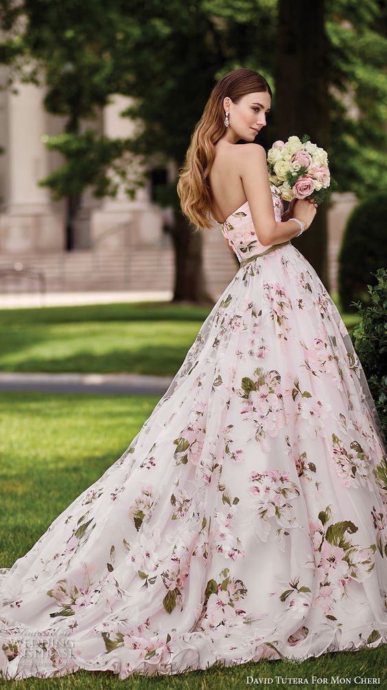 Abiti da sposa: le millennials preferiscono il rosa