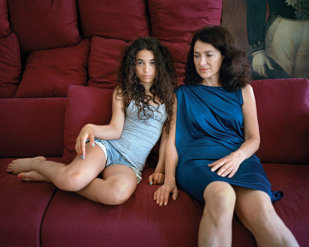 "Unspoken conversation": conversazione, in immagini, tra madri e figlie