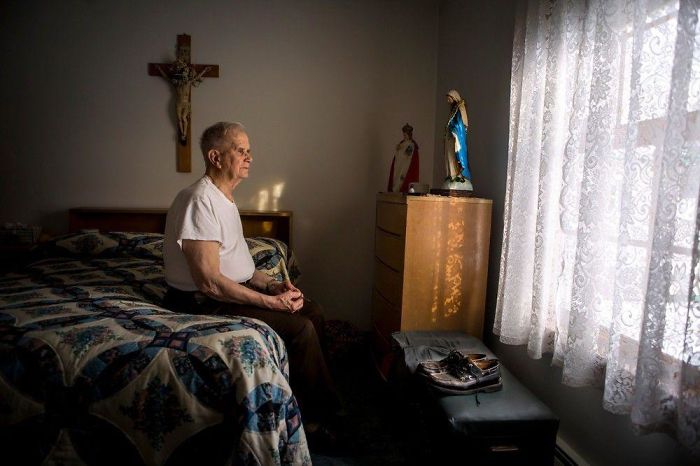 25 foto di americani "spiati" in camera da letto