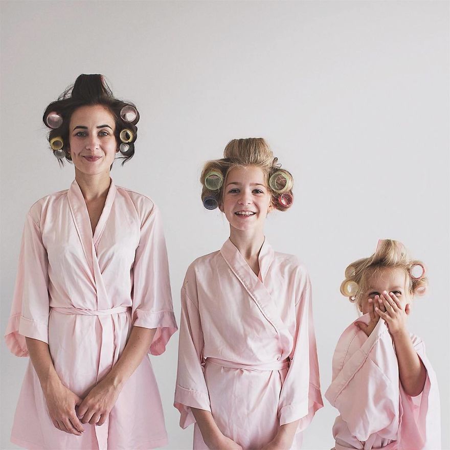 20 bellissime foto di famiglia di una mamma con le sue figlie