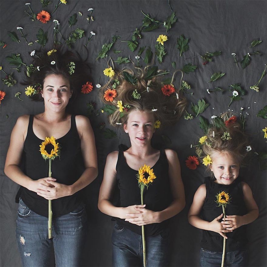 20 bellissime foto di famiglia di una mamma con le sue figlie