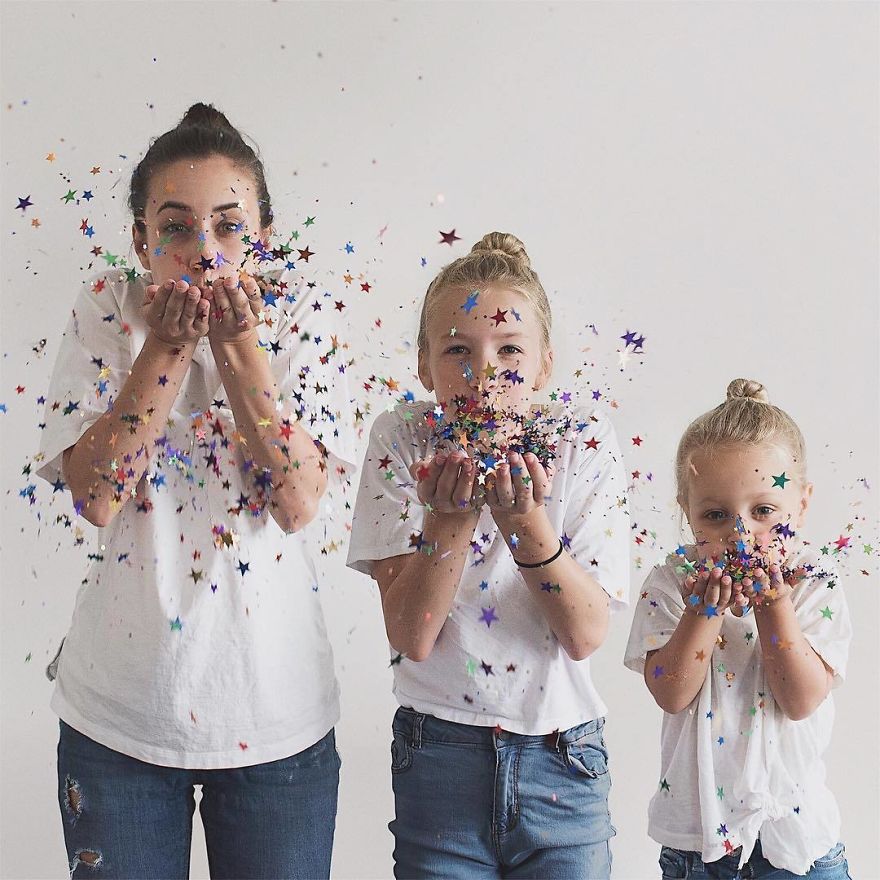 20 bellissime foto di famiglia di una mamma con le sue figlie