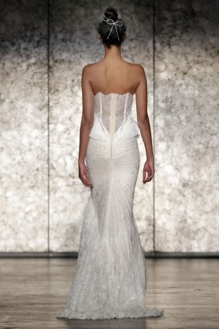 New York Bridal Week 2017: gli abiti da sposa più belli da copiare New York Bridal Week 2017: gli abiti da sposa più belli da copiare