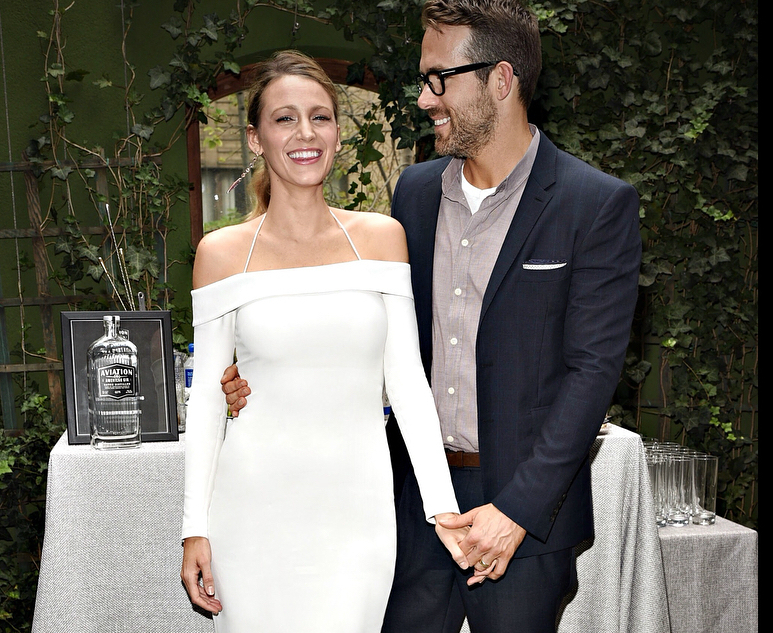Ryan Reynolds: "Sarei felice di avere 9 femmine". Intanto siamo a tre