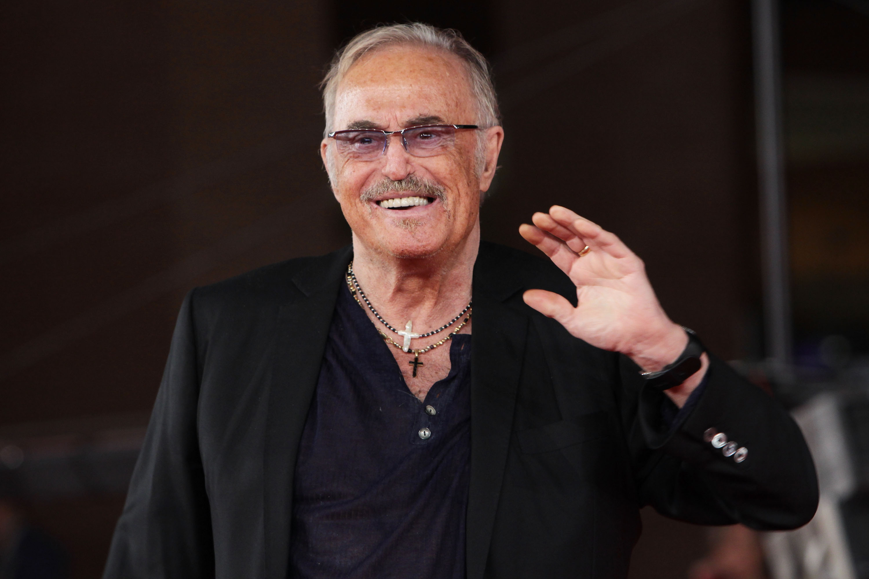 Marco Della Noce, Lippi, Califano e altri 14 vip finiti sul lastrico