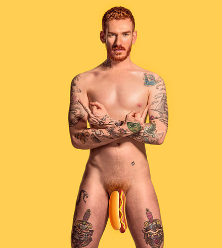 I rossi sono sexy: il calendario "Red Hot" 2018 ha più versioni (una non censurata)