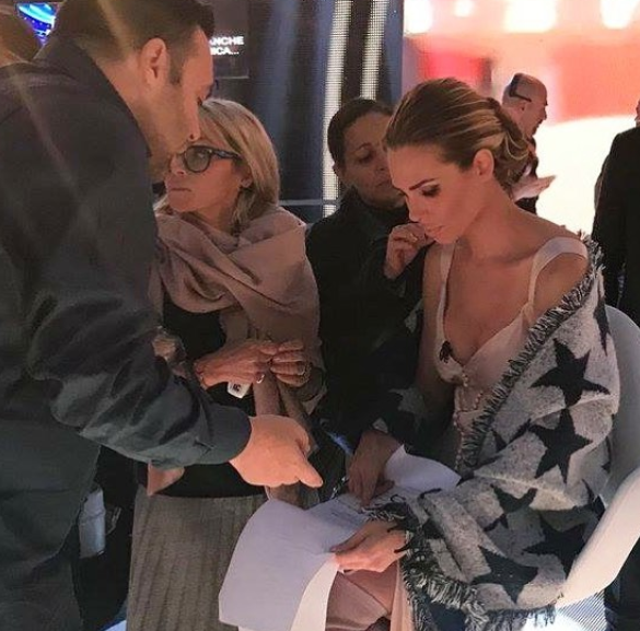 Tutti gli outfit di Ilary Blasi al GF Vip 2017: gli anni '80-90 sono tornati