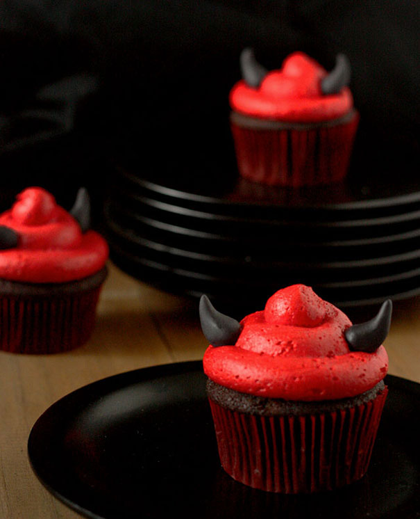 Halloween: 24 mostruose idee per bellissimi cupcake da brivido