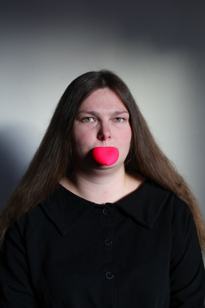 Beauty Horrors? 18 gadget di bellezza che promettono miracoli da chirurgia plastica