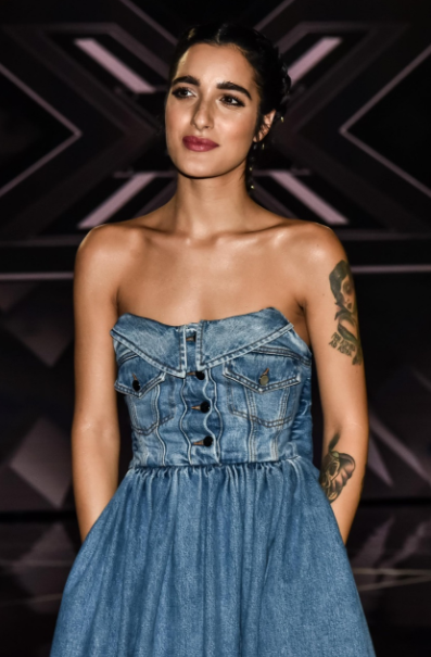 A lezioni di stile da Levante, il trucco e gli outfit del giudice glamour di X Factor