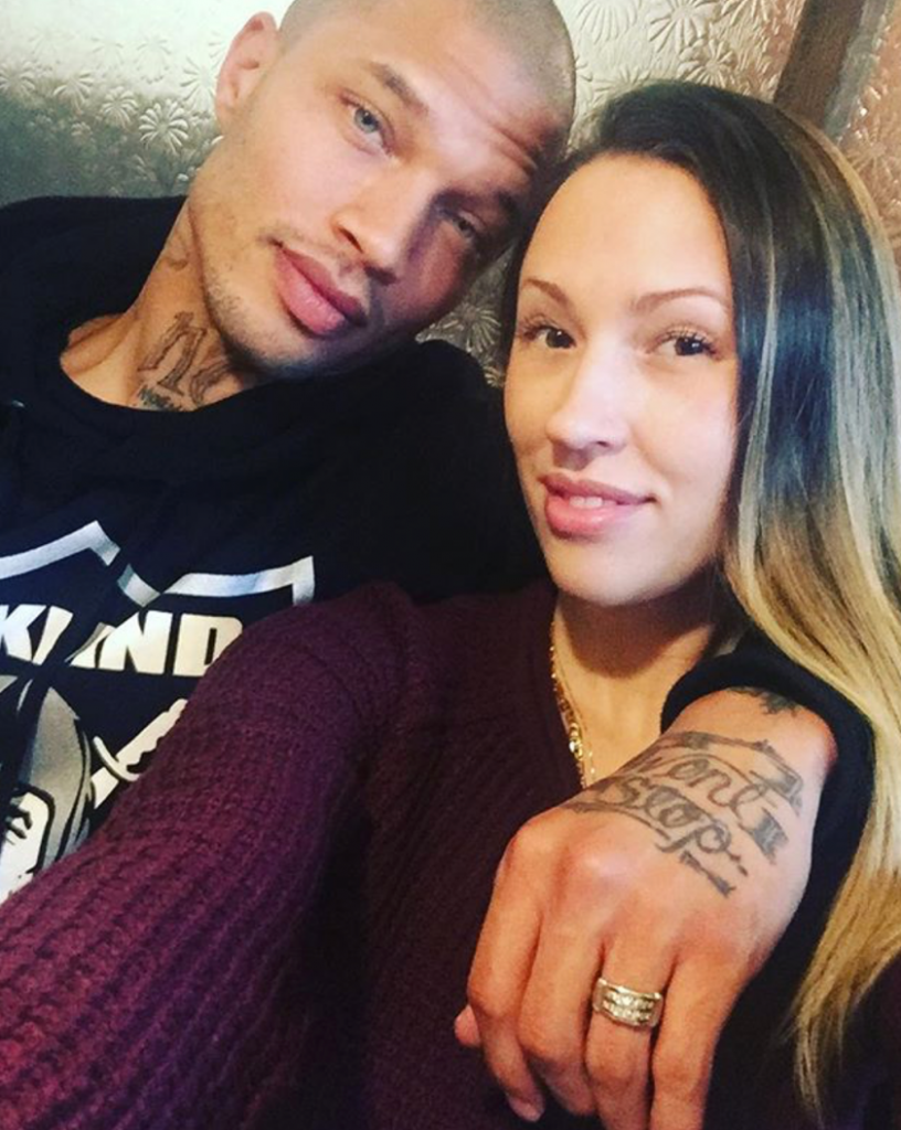 Jeremy Meeks, la nuova vita dell'ex detenuto: il divorzio e la rabbia della madre di una vittima
