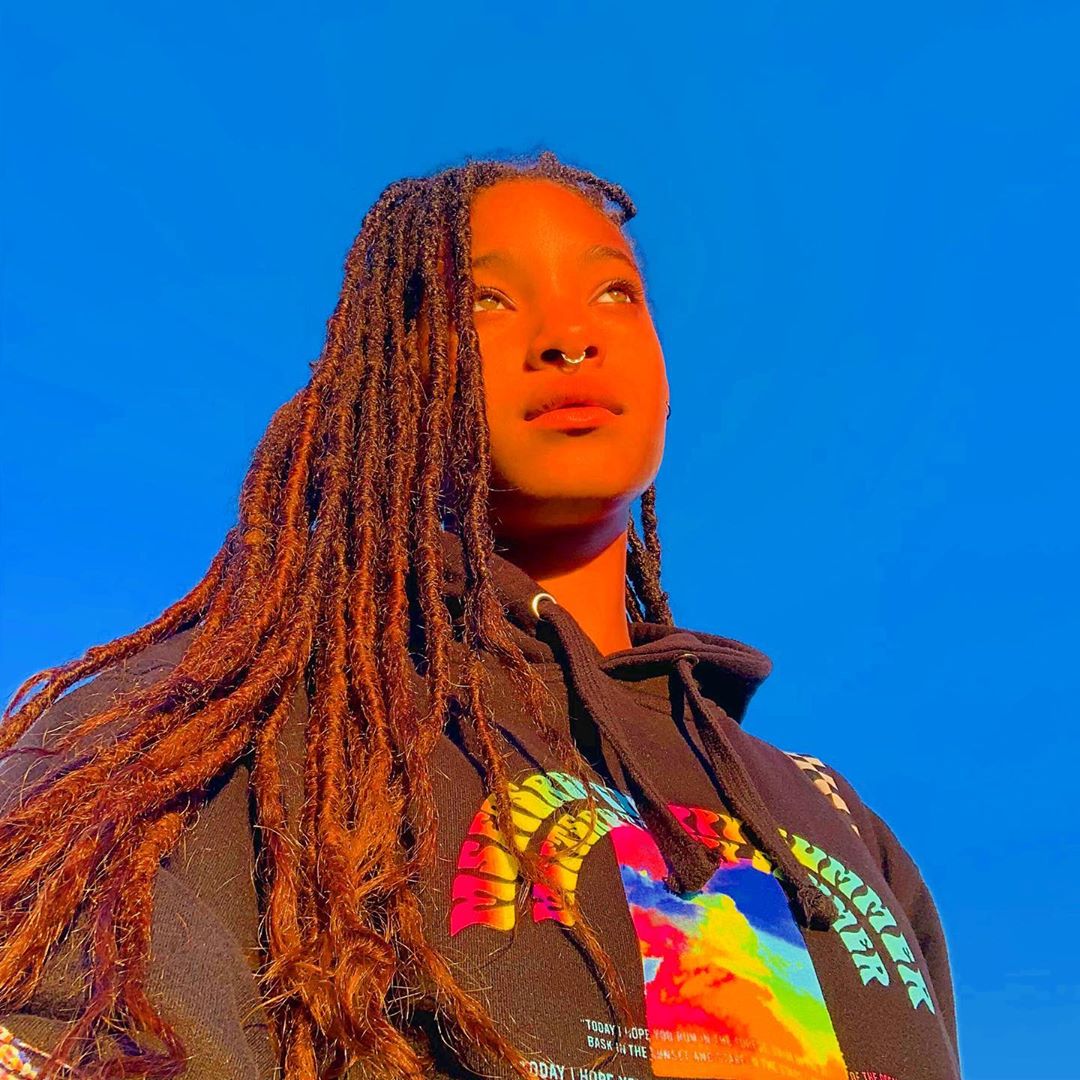 Quei tagli per cancellare il dolore di Willow, la figlia bisex e poliamorosa di Will Smith