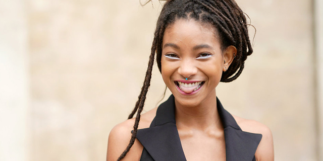 Quei tagli per cancellare il dolore di Willow, la figlia bisex e poliamorosa di Will Smith
