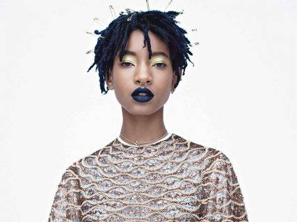 Willow Smith: "Sono una femmina nera nel XXI secolo e faccio ciò che voglio" Willow Smith: "Sono una femmina nera nel XXI secolo e faccio ciò che voglio"